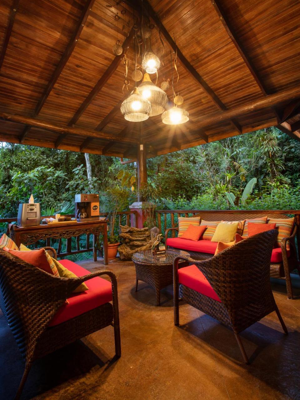 Lost Iguana Resort And Spa La Fortuna ภายนอก รูปภาพ